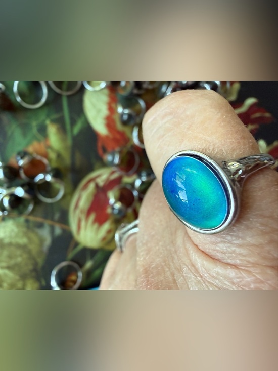 None Jewelry - 50 Mood Rings Party Favors Mixed Sizes 6 7 8 - Women's Jewelry Metal
